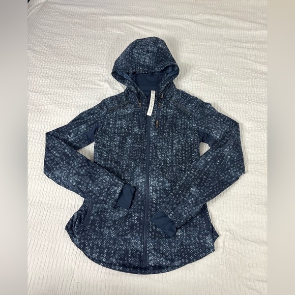 lululemon athletica Jackets & Blazers - lululemon athletica Blue Patterned Utility Jacket